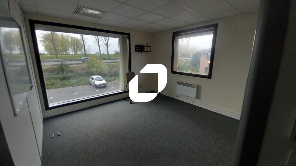 Rue Louis Néel, Lezennes for lease - Building Photo - Image 3 of 7