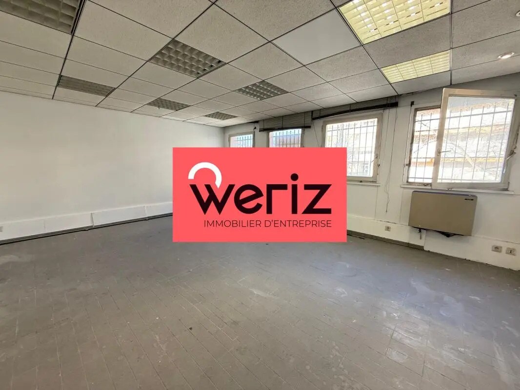 Office in Aix-en-Provence for lease Interior Photo- Image 1 of 7