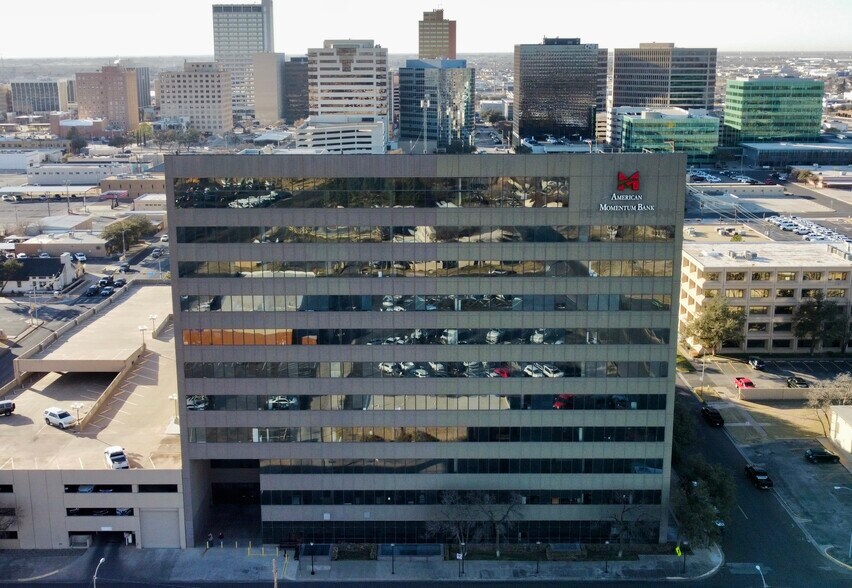 600 Marienfeld St, Midland, TX à louer - Photo du bâtiment - Image 3 de 25