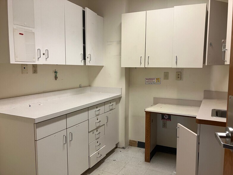 29 Market Sq, Lynn, MA à vendre - Photo du bâtiment - Image 2 de 12