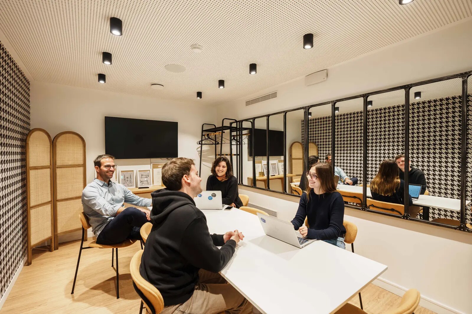 18 Rue De Calais, Paris for lease Building Photo- Image 1 of 5