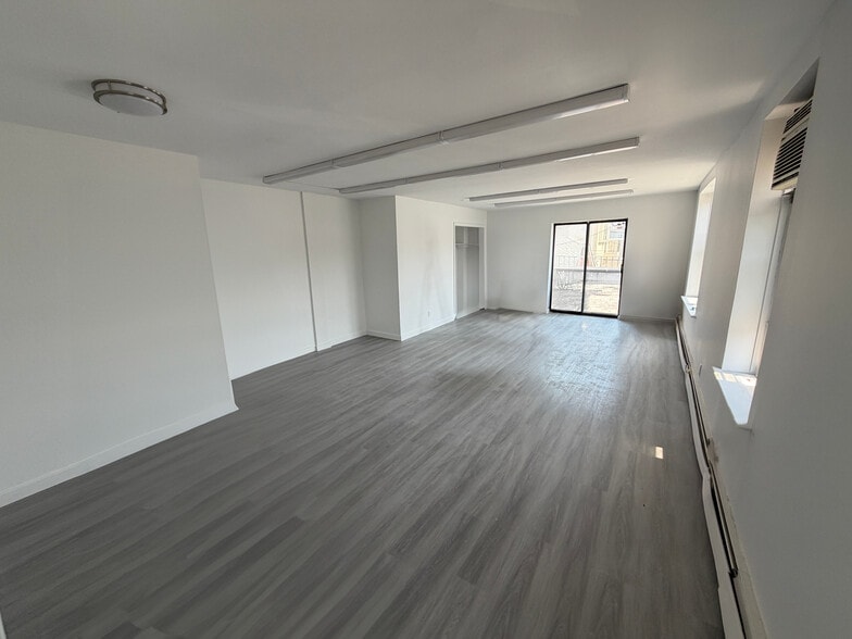 2667 Coney Island Ave, Brooklyn, NY for lease - Building Photo - Image 2 of 8