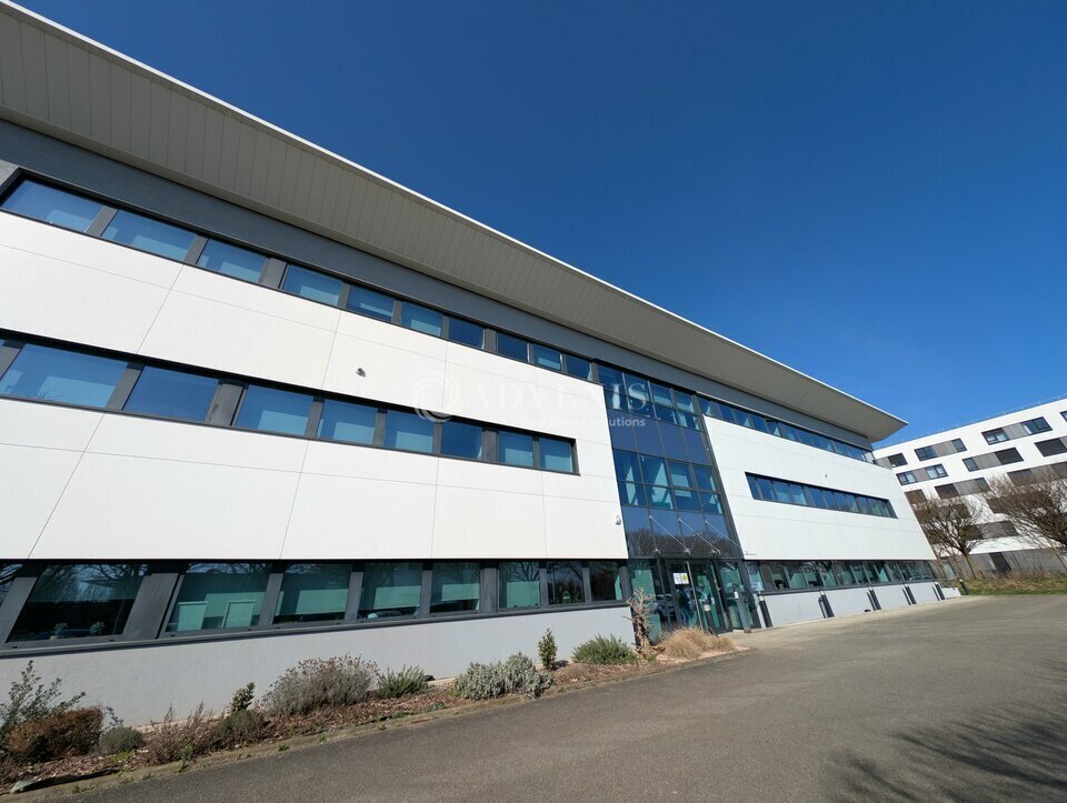 Office in Schiltigheim for lease Building Photo- Image 1 of 13