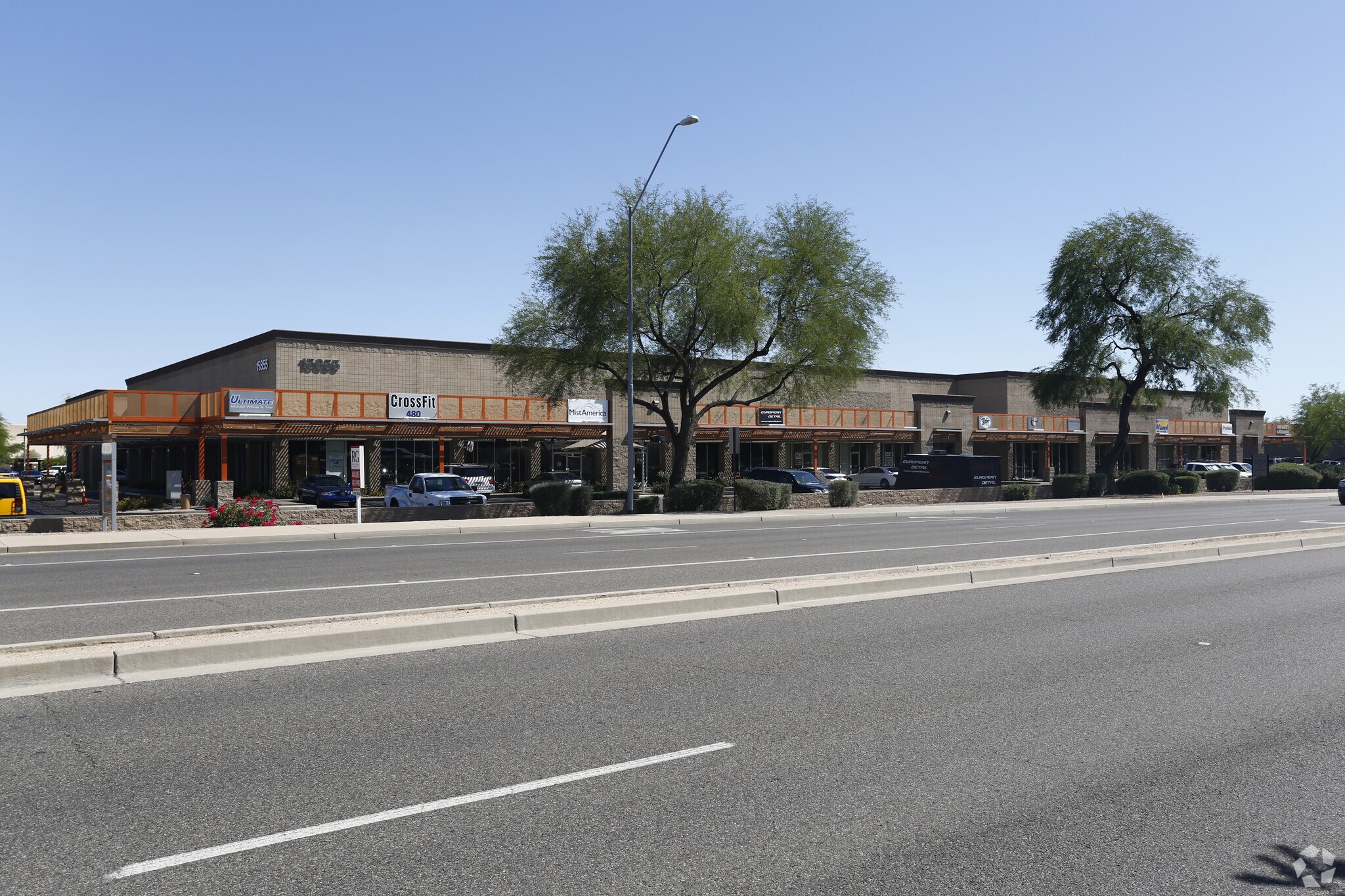 15855 N Greenway-Hayden Loop, Scottsdale, AZ à louer Photo principale- Image 1 de 19