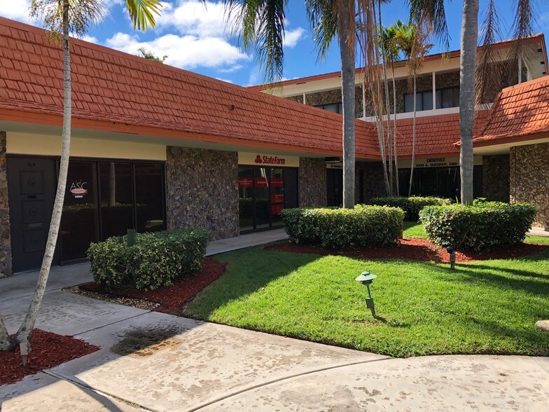 201 N University Dr, Plantation, FL for lease - Building Photo - Image 2 of 16