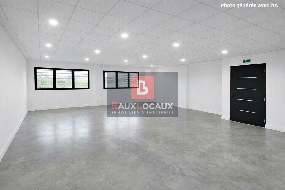 Office in Roquemaure for lease Interior Photo- Image 1 of 7