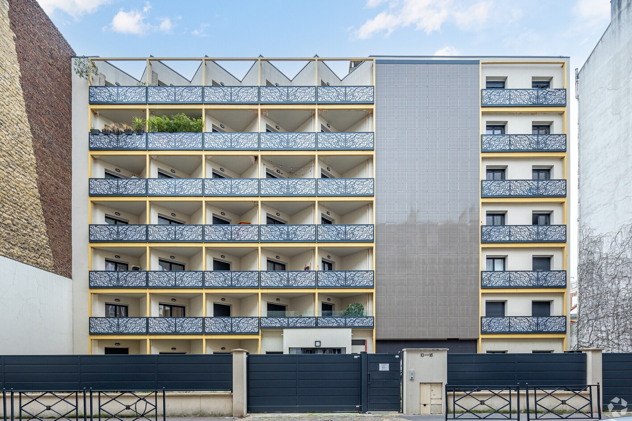 Rue Du 22 Septembre, Courbevoie for lease Primary Photo- Image 1 of 3