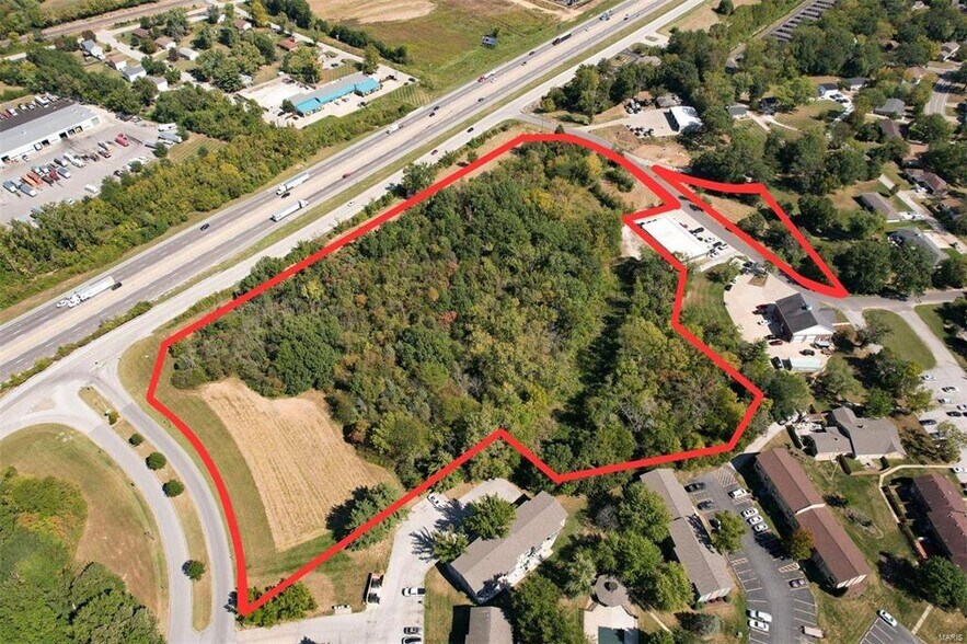 Veterans Memorial Pkwy, Lake Saint Louis, MO for sale - Primary Photo - Image 1 of 4