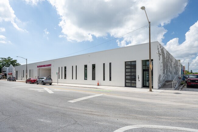 Plus de détails pour 424 Park Pl, West Palm Beach, FL - Commerce de détail à louer