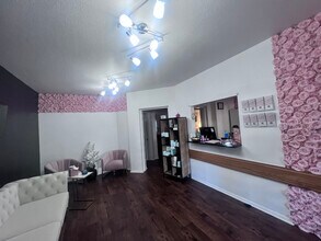 2111 Dickson Dr, Austin, TX à louer Photo intérieure- Image 2 de 4