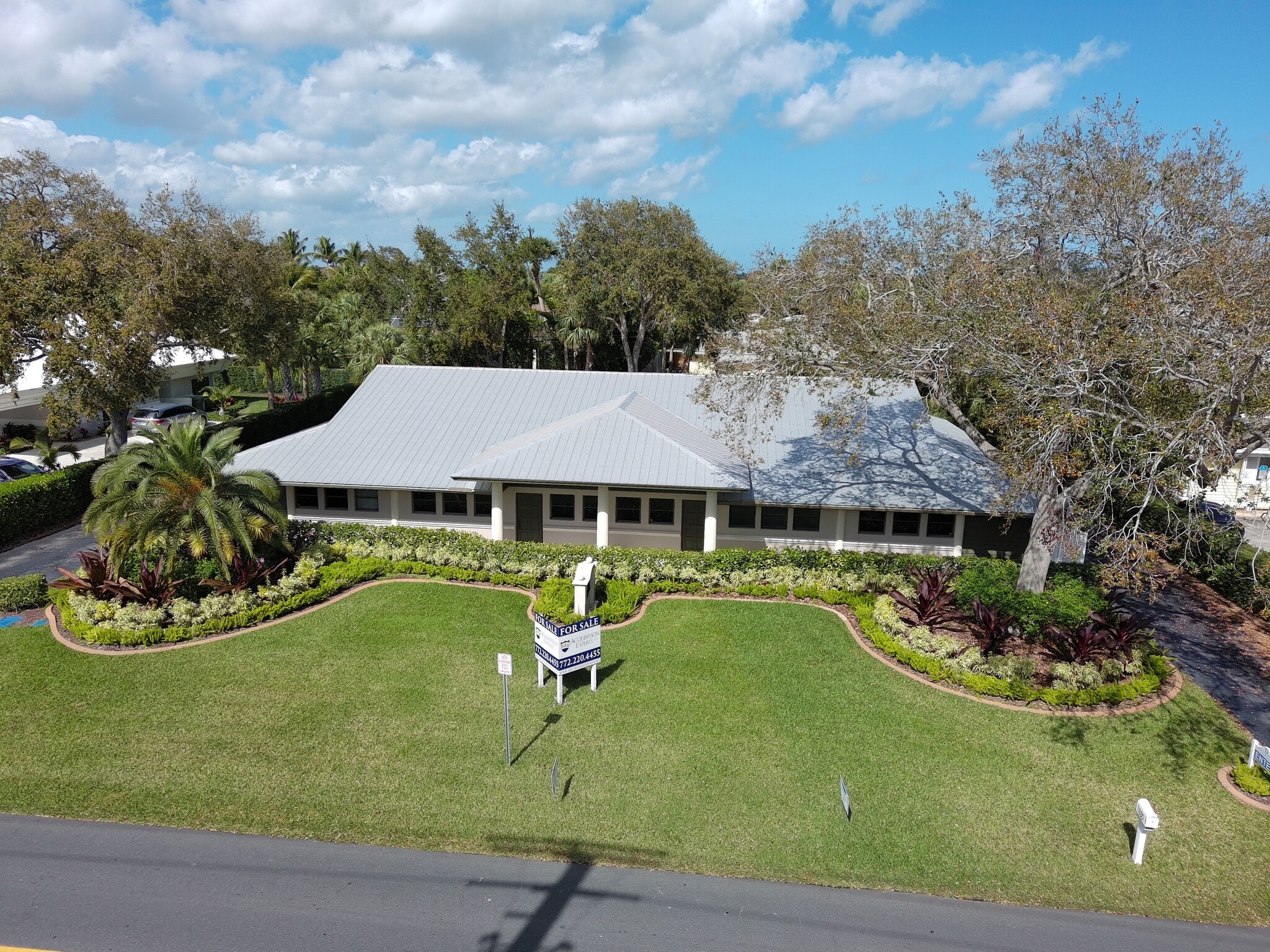 835 SE Osceola St, Stuart, FL for sale Primary Photo- Image 1 of 19