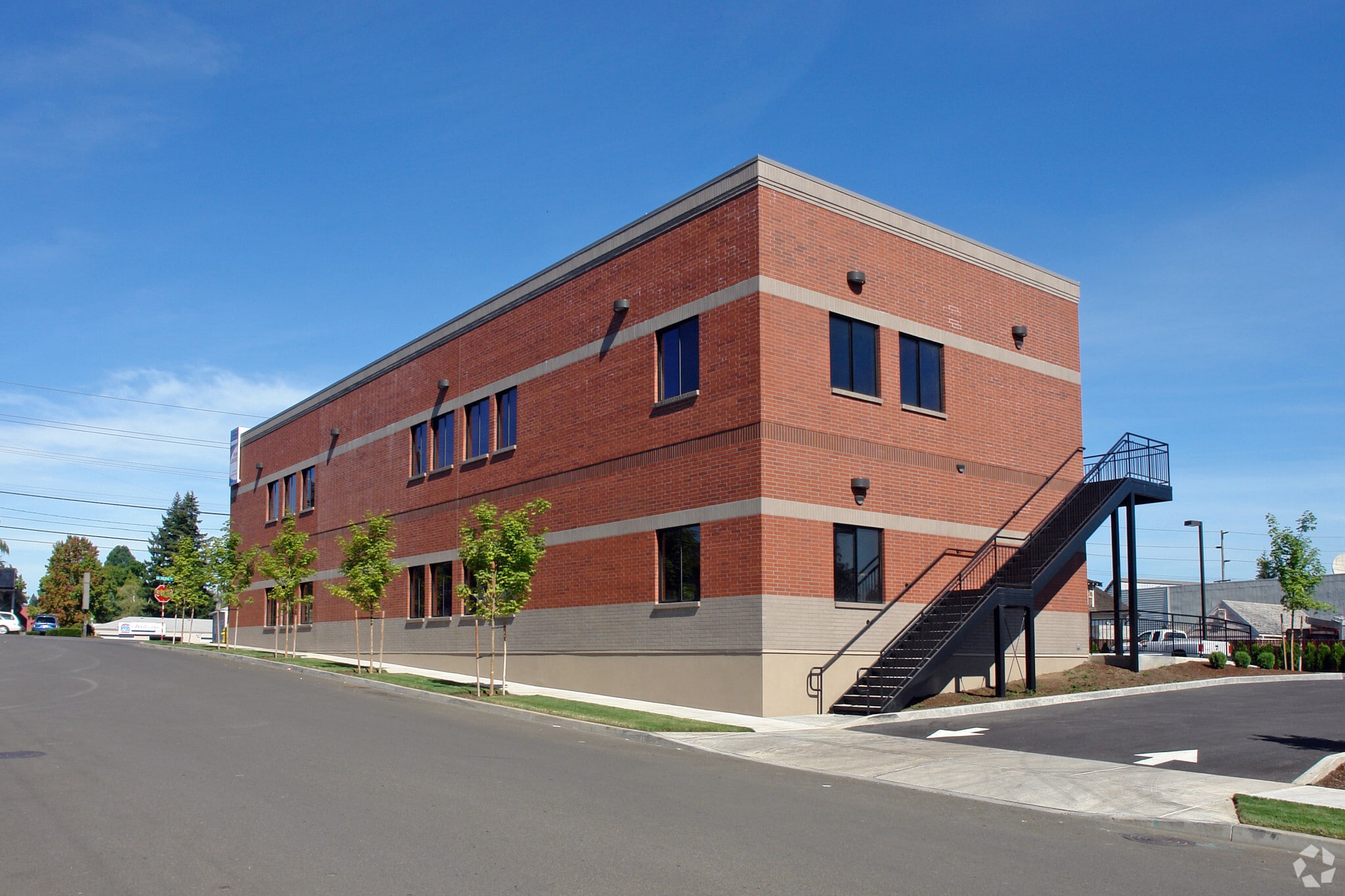 9975 SW Frewing St, Tigard, OR for lease Primary Photo- Image 1 of 11