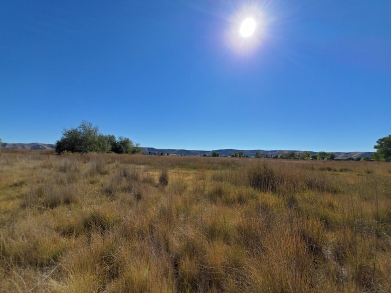 2805 W 52 Hwy, Emmett, ID for sale - Building Photo - Image 1 of 1