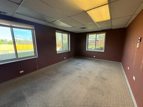 2055 S Oneida St, Denver, CO for lease Interior Photo- Image 1 of 8