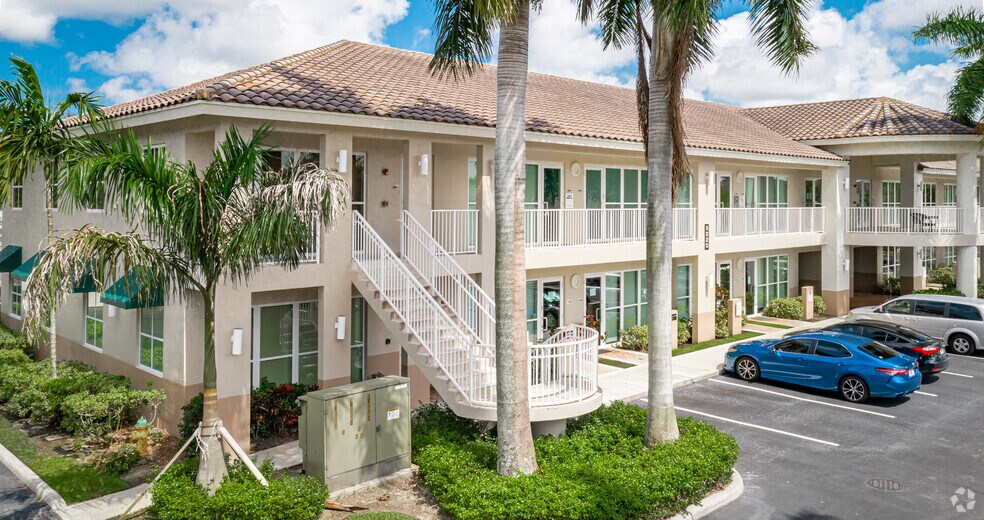 5220 S University Dr, Davie, FL à louer - Photo du bâtiment - Image 3 de 11