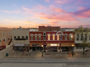 75 N Waco St, Hillsboro, TX à louer Photo intérieure- Image 1 de 24