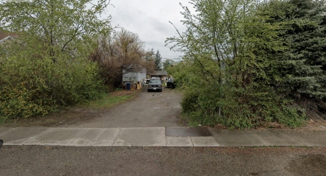Plus de détails pour 1896 Ambrosi Rd, Kelowna, BC - Terrain à vendre