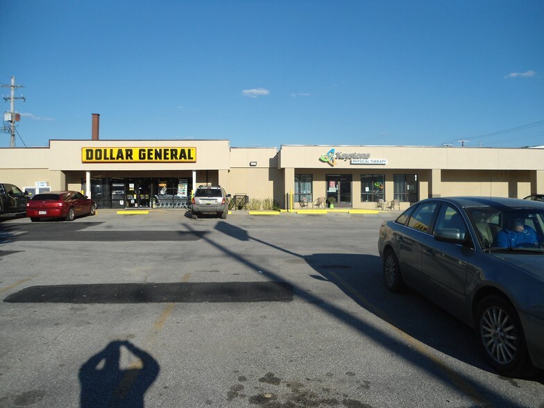 210 S Perry St, Titusville, PA for lease - Building Photo - Image 1 of 1