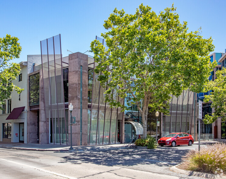 102 University Ave, Palo Alto, CA à louer - Photo principale - Image 2 de 2