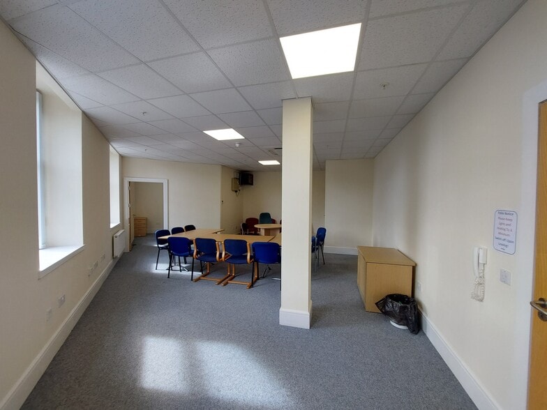 16 Brewery Rd, Kilmarnock for lease - Building Photo - Image 2 of 6