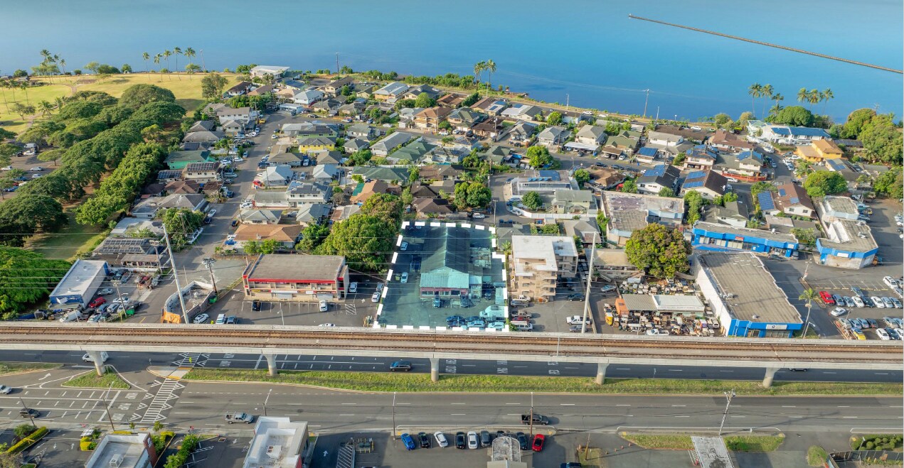 98-391 Kamehameha Hwy, Aiea, HI à vendre Photo du bâtiment- Image 1 de 17