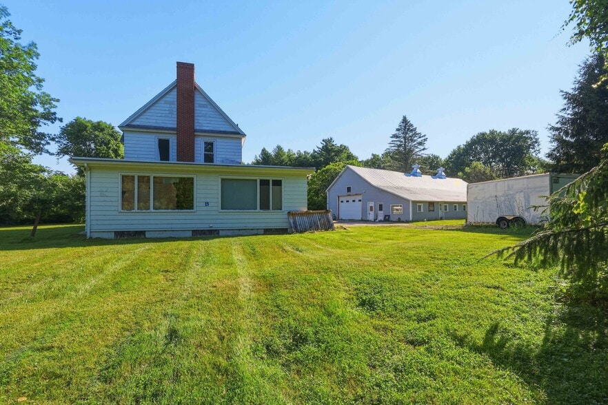 527 Heineberg Dr, Colchester, VT for sale - Building Photo - Image 3 of 9