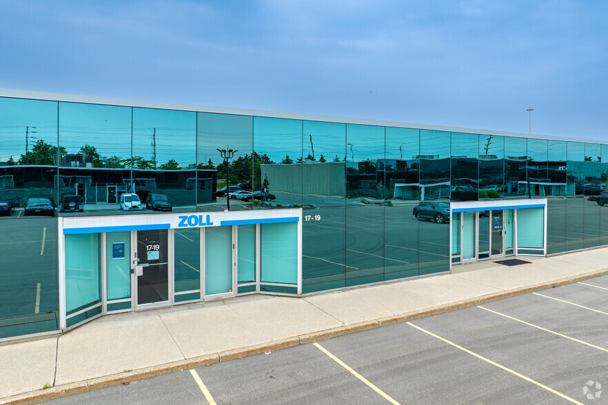 405 Britannia Rd E, Mississauga, ON for lease - Building Photo - Image 3 of 5