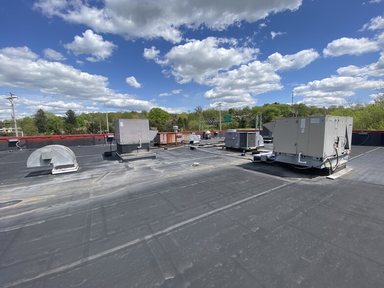 200 Sheffield Dr, Delmont, PA for lease - Building Photo - Image 3 of 14