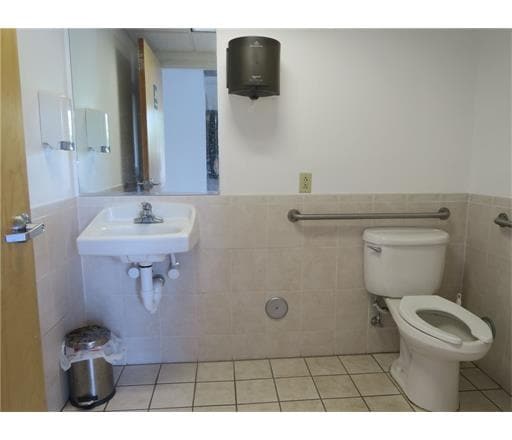 225 Bridge St, Metuchen, NJ for lease - Building Photo - Image 3 of 21