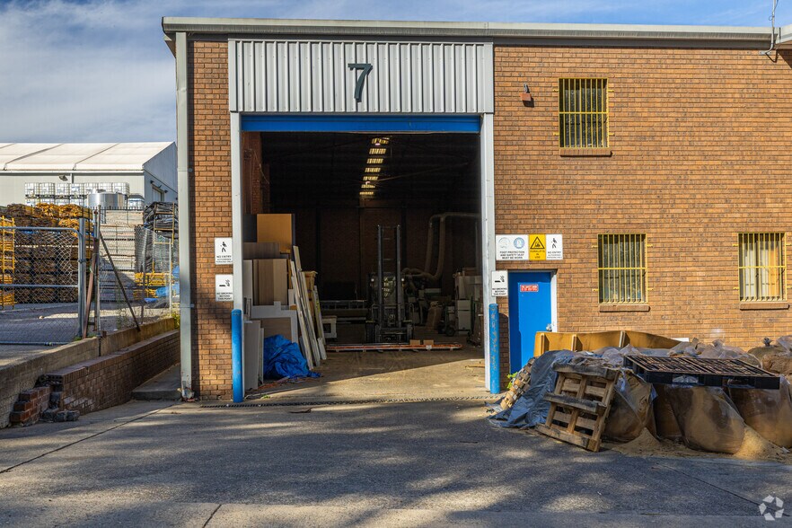 65 Elizabeth St, Wetherill Park for sale - Building Photo - Image 2 of 4