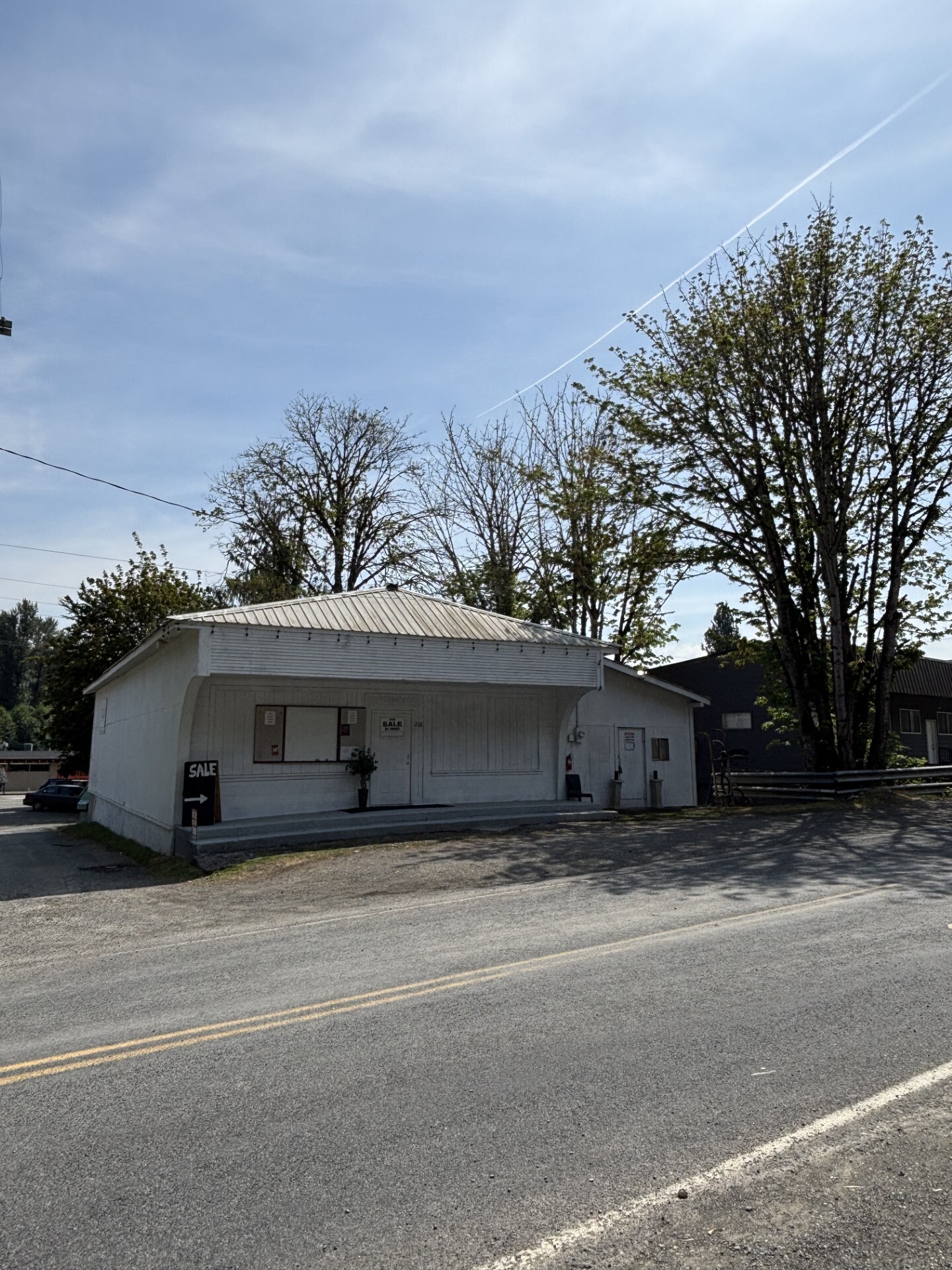 216 Silverbrook Rd, Randle, WA for sale Primary Photo- Image 1 of 10