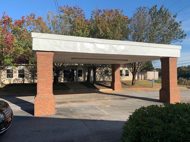 3180 Atlanta Hwy, Athens, GA for sale - Building Photo - Image 2 of 13