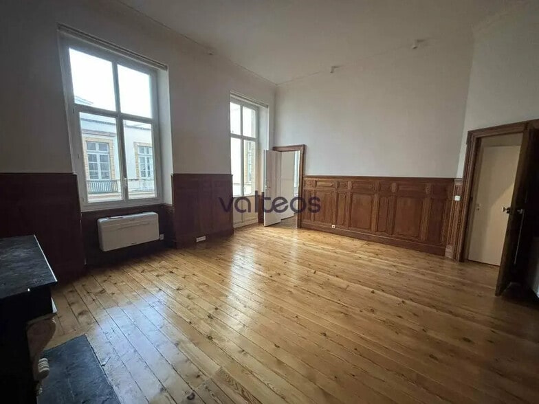 9 Rue Saint Antoine Du T, Toulouse à louer - Photo du bâtiment - Image 3 de 7