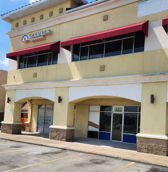 9730 Southwest Fwy, Houston, TX à louer - Photo du bâtiment - Image 1 de 1