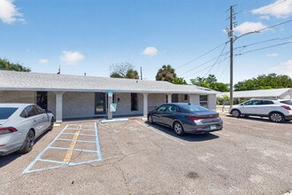 4201-4217 4th St N, Saint Petersburg, FL for lease Building Photo- Image 2 of 20