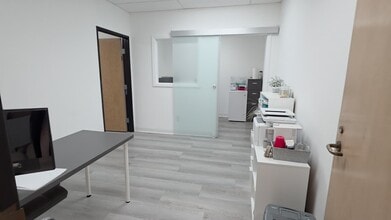 5121 Van Nuys Blvd, Sherman Oaks, CA for lease - Commercial Listing Video