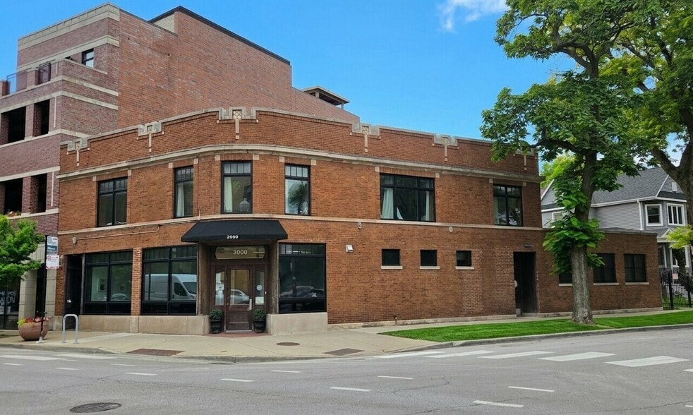 3832 N Lincoln Ave, Chicago, IL for sale - Primary Photo - Image 1 of 6