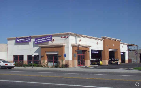 11432 Paramount Blvd, Downey, CA for sale - Building Photo - Image 2 of 3