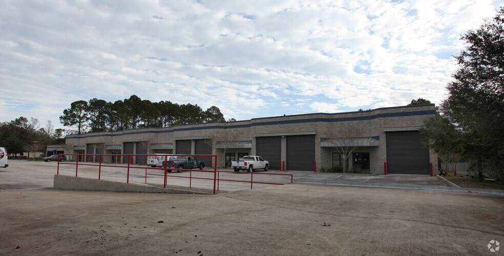6970 Business Park Blvd, Jacksonville, FL à louer - Photo du bâtiment - Image 3 de 5