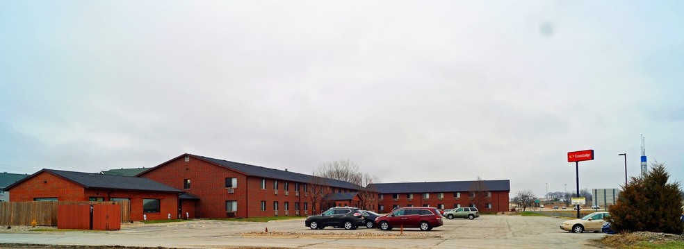 2600 SE 16th St, Ames, IA à vendre - Photo du bâtiment - Image 2 de 34