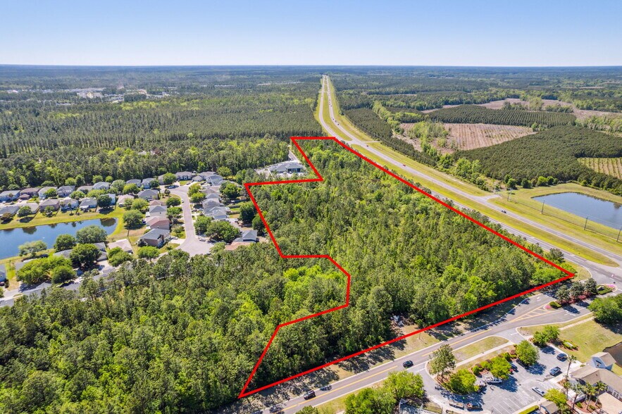 76096 Timbercreek Blvd, Yulee, FL à vendre - Photo du bâtiment - Image 3 de 30