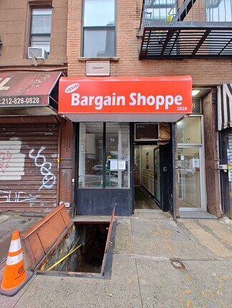 Plus de détails pour 2028 Second Ave, New York, NY - Commerce de détail à louer