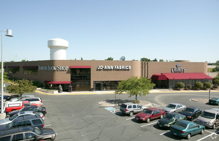 1501-1635 Plymouth Rd, Hopkins, MN for lease - Building Photo - Image 2 of 12