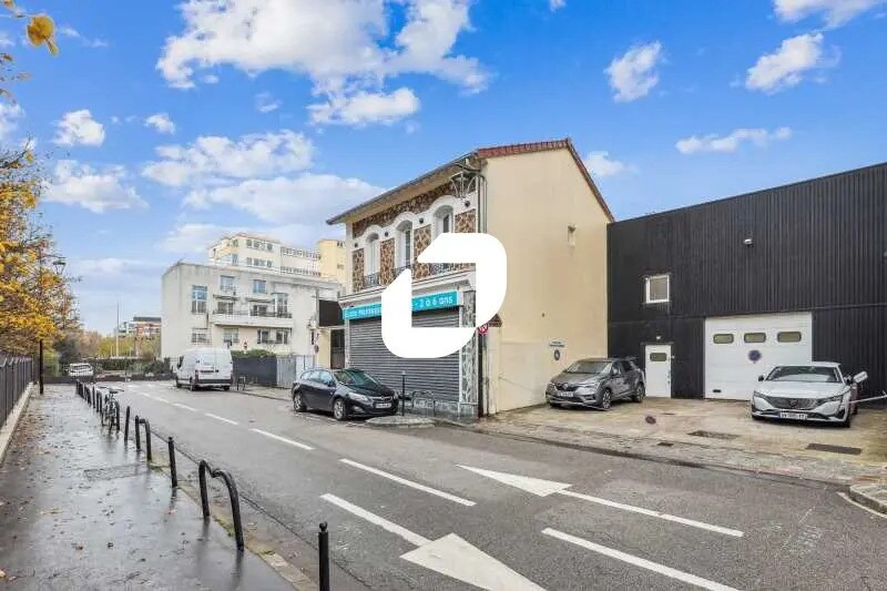 Flex dans Courbevoie à louer Photo du bâtiment- Image 1 de 21