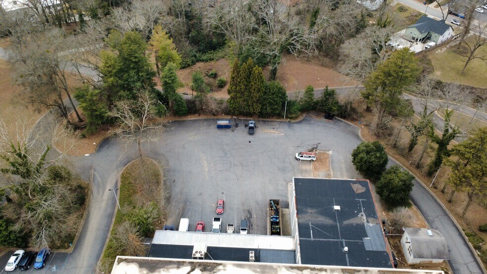 345 Green St, Gainesville, GA à louer - Photo du bâtiment - Image 3 de 5