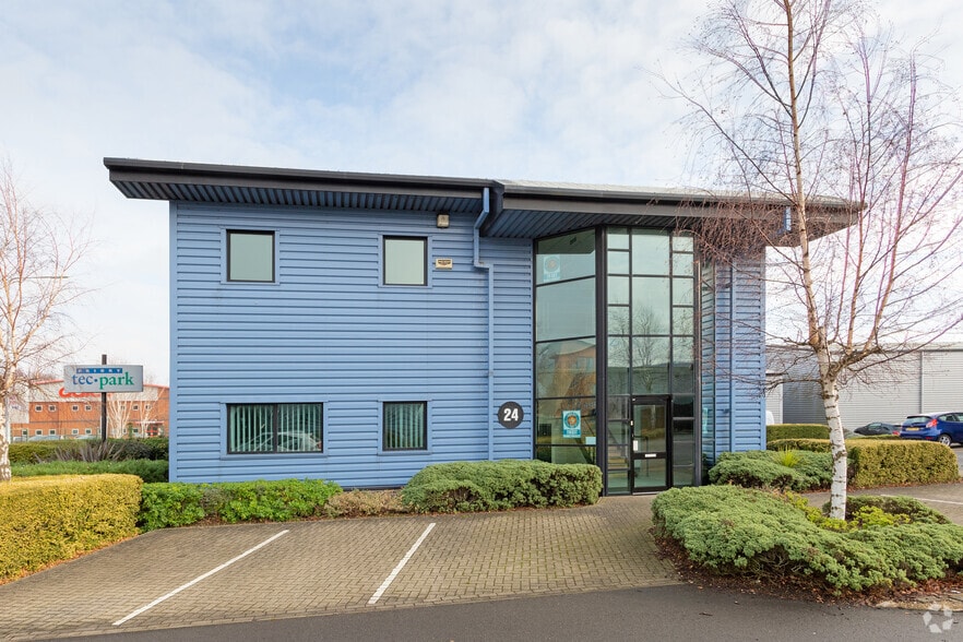 Saxon Way, Hessle for lease - Primary Photo - Image 1 of 3