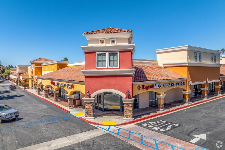 1-275 W Los Angeles Ave, Moorpark, CA à louer - Photo du bâtiment - Image 2 de 8