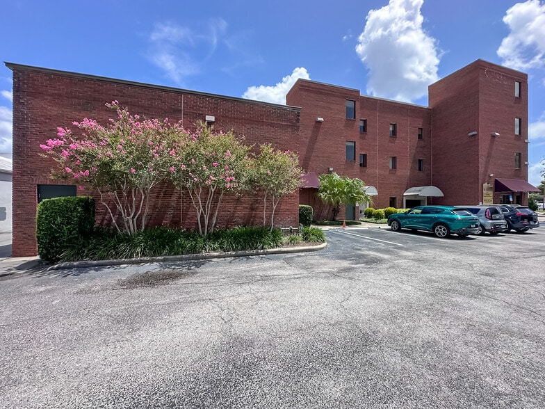 103 S Florida Ave, Lakeland, FL à louer - Photo du bâtiment - Image 2 de 38