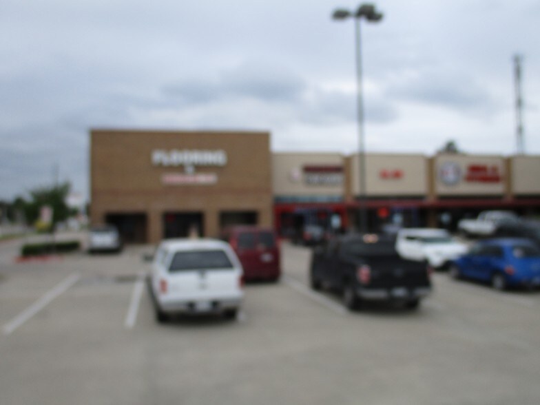 10541 W FM 1960 Rd, Houston, TX à louer - Photo du bâtiment - Image 2 de 3