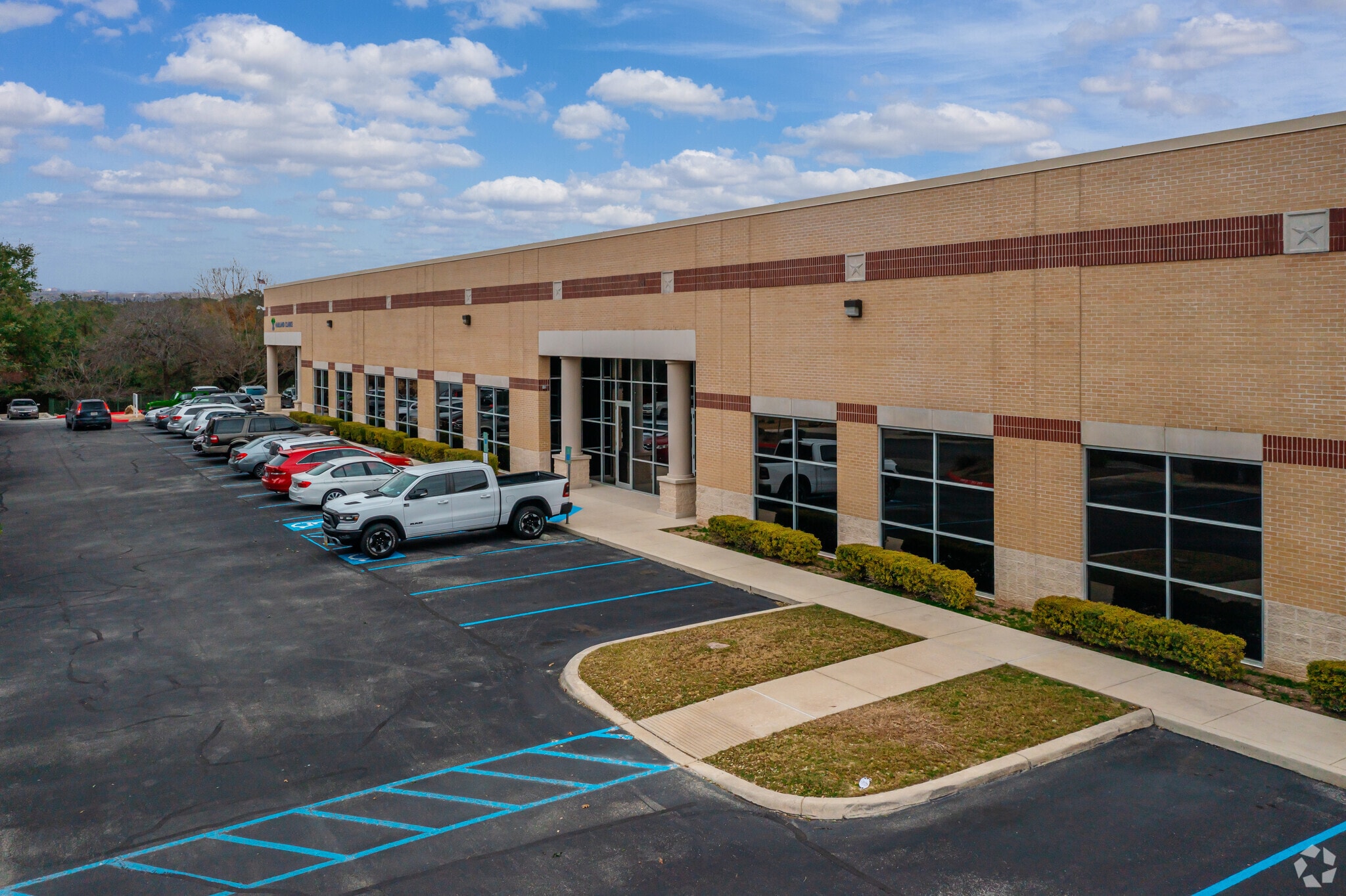 5800 Northwest Pky, San Antonio, TX for sale Primary Photo- Image 1 of 11